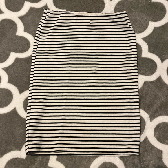 SO Black and White Striped Pencil Skirt - Picture 1 of 2